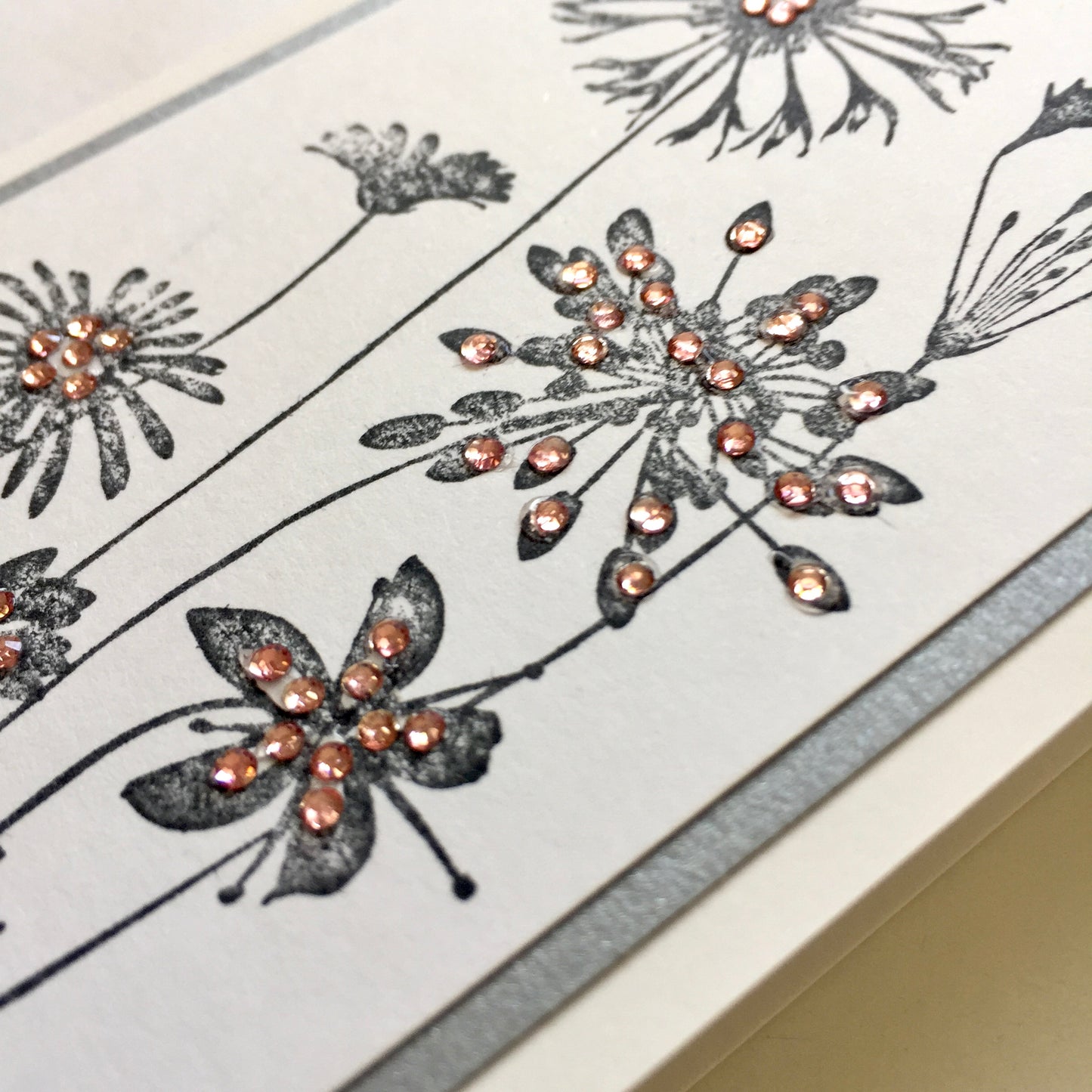 Sentiment Card & Envelope - Thank You (Sparkles)