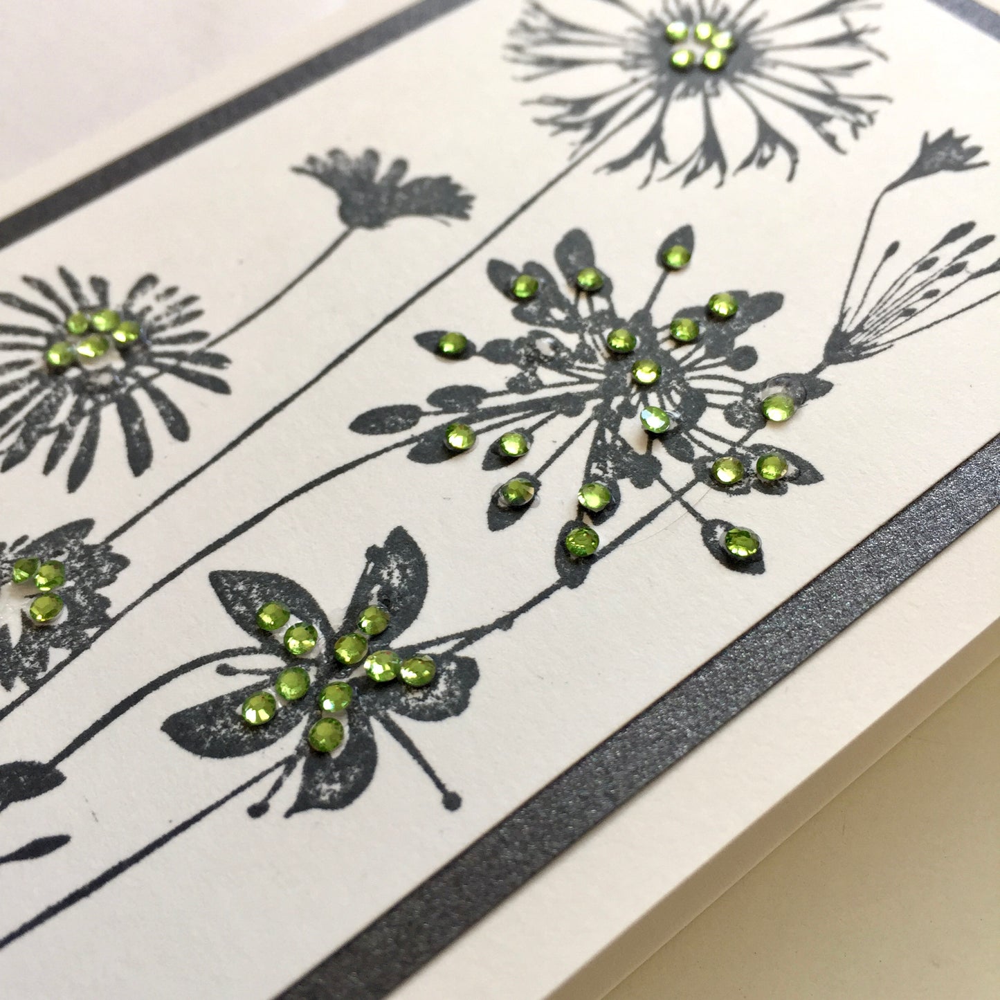Sentiment Card & Envelope - Thank You (Sparkles)