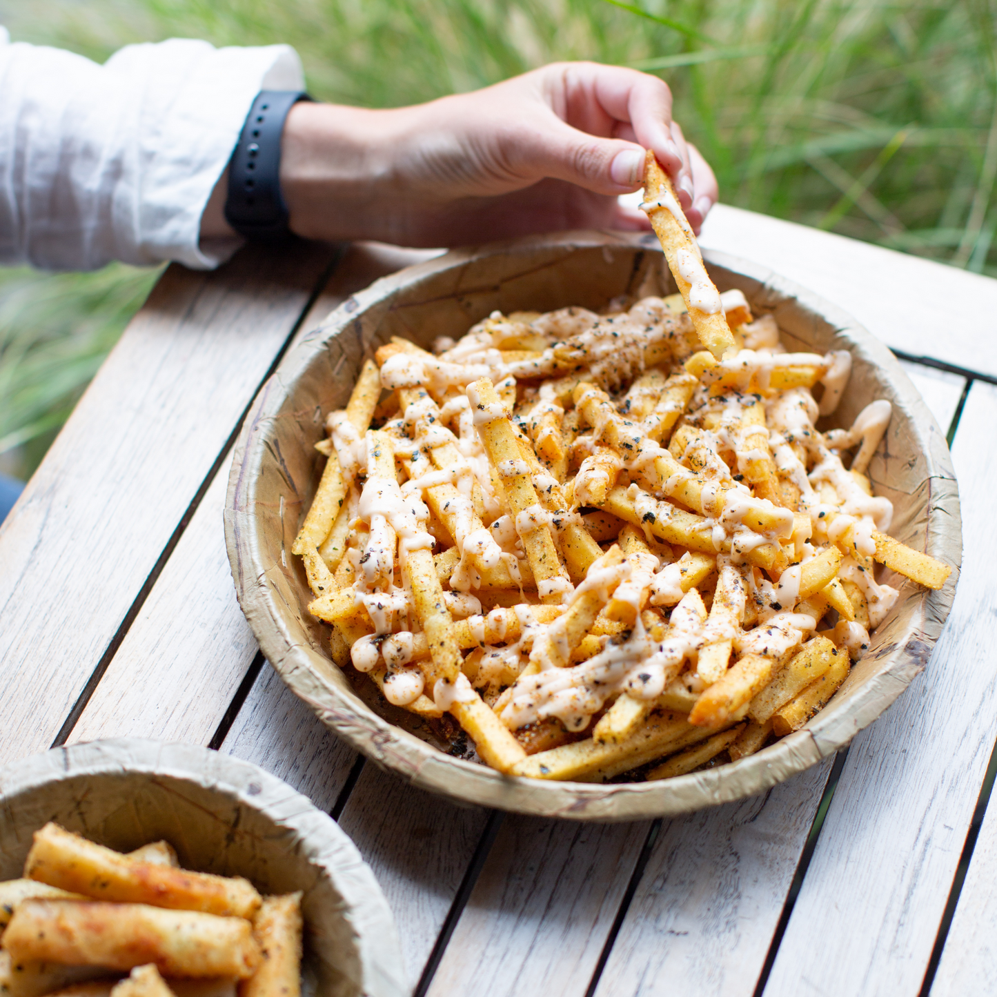 Disposable Sal Leaf PLATES - X LARGE 27cm / 10.5“ Ø