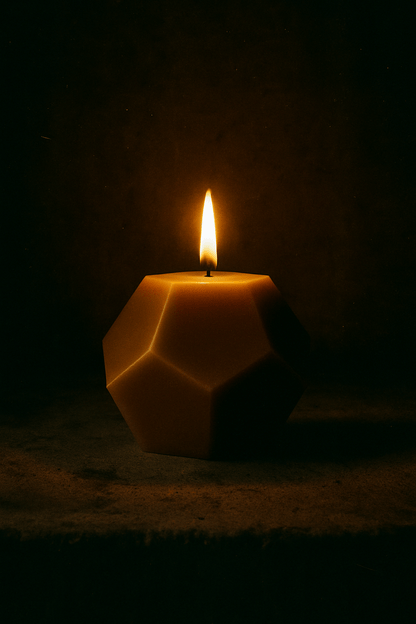 Beeswax Candle -  Dodecahedron | 36hr bt